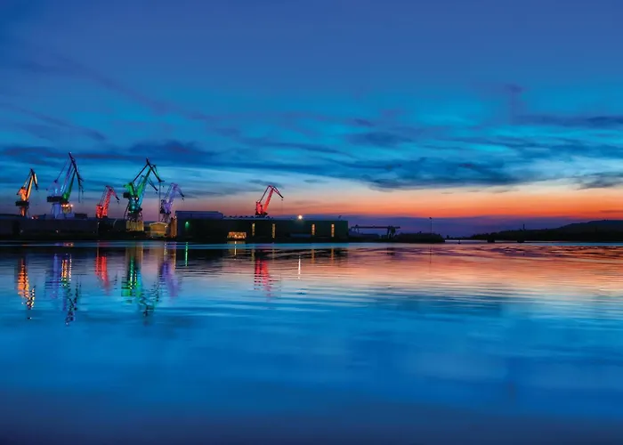 Beautiful In With Wifi * 풀라